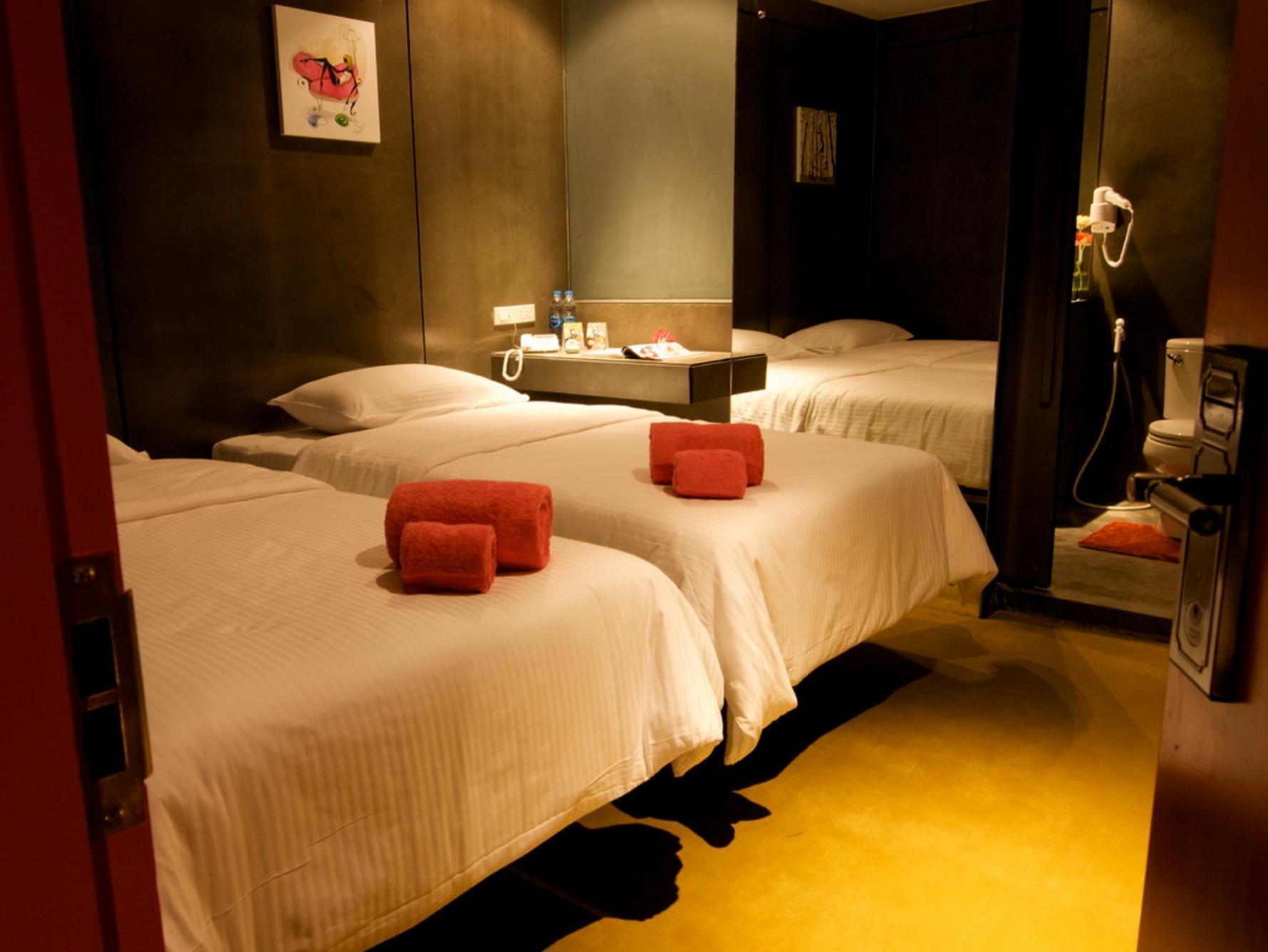 Hotel Justbeds Bangkok Esterno foto